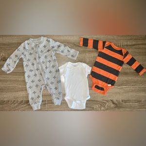 Baby•Boy Bundle .. One Piece Outfit.. 2 Onesies Size 0-3